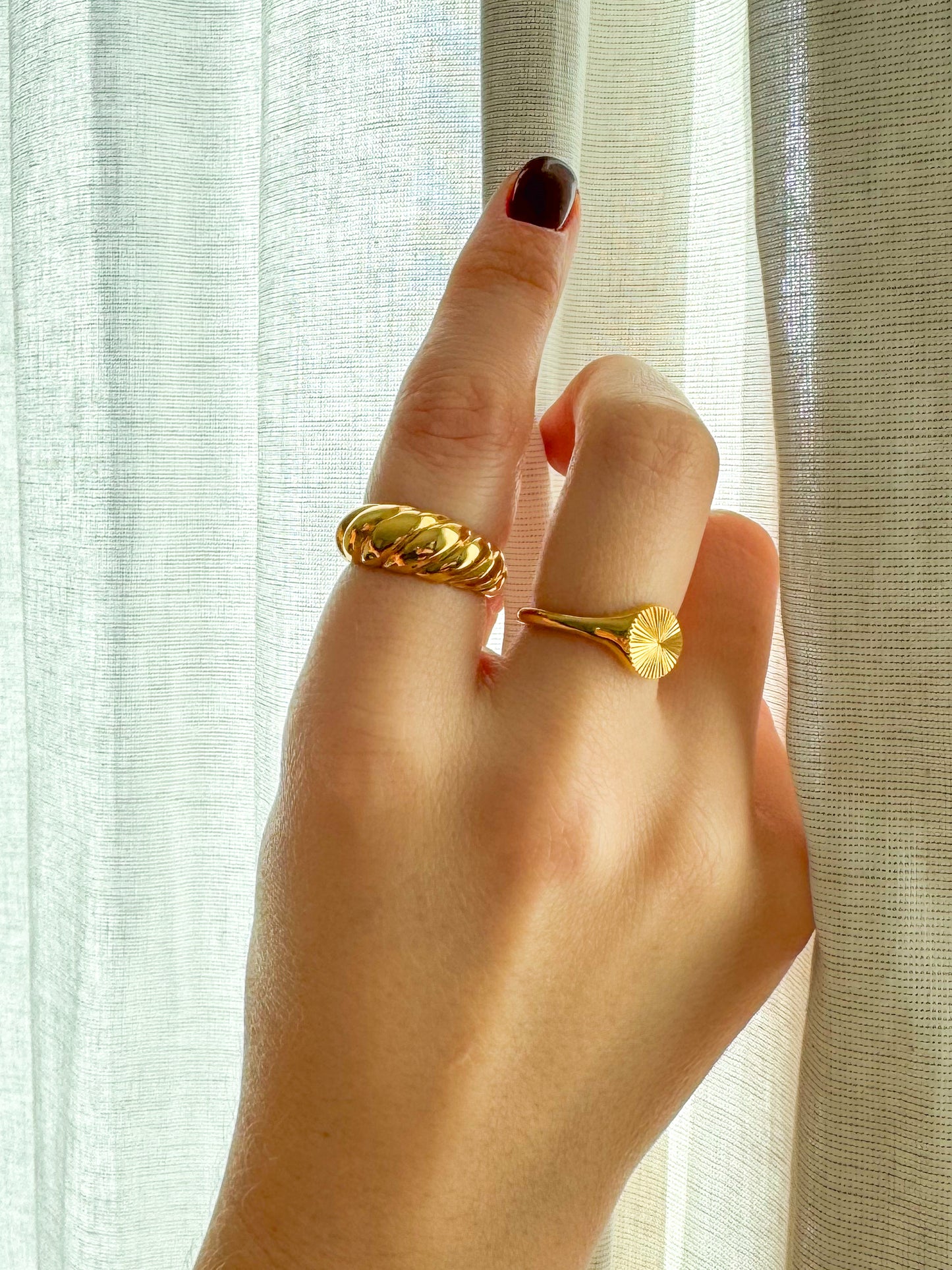 Serpentine Curve Ring