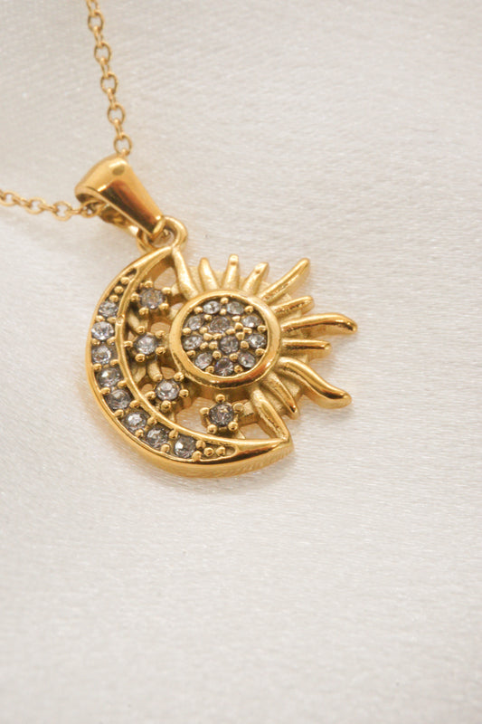 Soluna Necklace Gold Sun & Moon Pendant